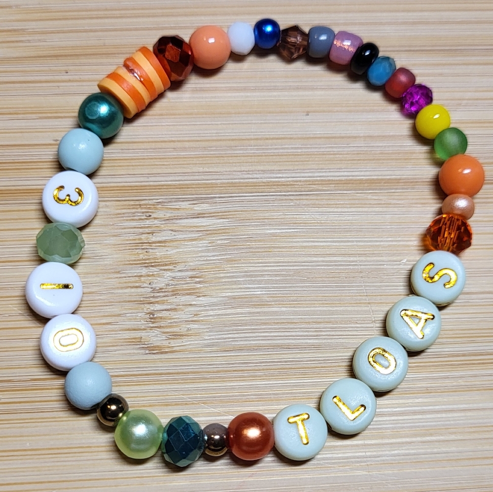 10/3 TLOAS - Taylor Swift Friendship Bracelet, Size 6.5"